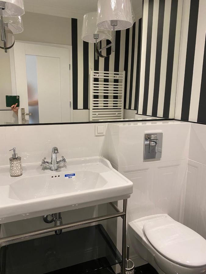 Przyjazny Apartament Appartement Łódź Buitenkant foto